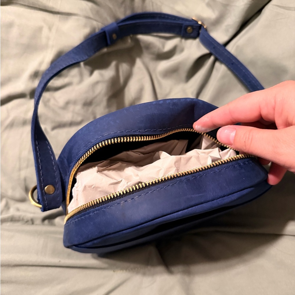Blue Women's Crossbody Bag - Portland Leather